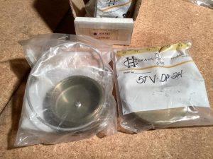 DUST PLUG, FOR FEMALE QUICK COUPLER, 1 1/2"