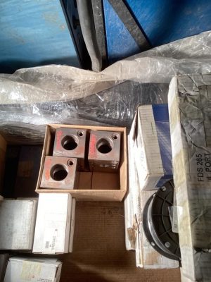VALVE BODY, COUNTER BALANCE, RIGHT, 2514 TD