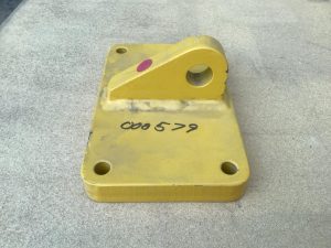 UPPER COUNTERBALANCE CYLINDER MOUNT, 2514 TD