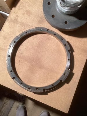 ROTARY MANIFOLD LOCK RING