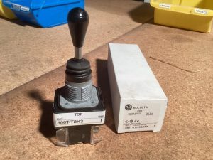 JOYSTICK, LINK TILT CONTROL, TOGGLE SWITCH, 600V, 10 AMP