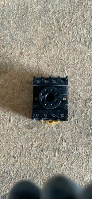 RELAY, SOCKET, 8-PIN, THRU HOLE