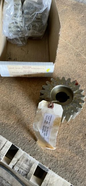 GEAR, SPUR, 21-TOOTH, 20-DEGREE P.A.